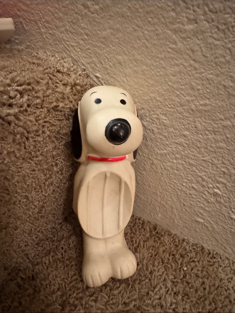 Cream Dog-Shaped Bath Accessory with Red Collar Accent